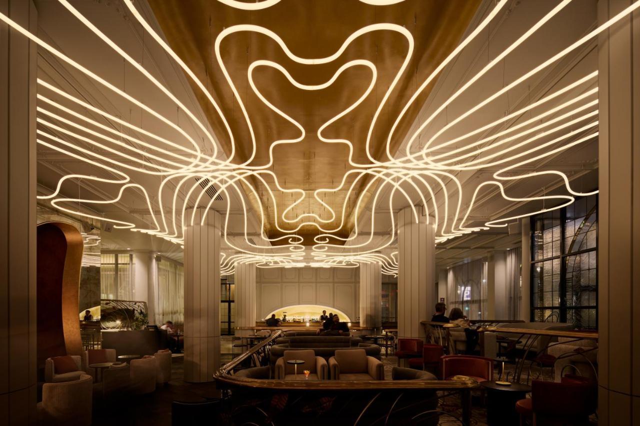 เดอะเพลย์ฟอร์ด แอดิเลด - เอ็มแกลเลอรี่ Hotel ภายนอก รูปภาพ The interior of the Starbucks Reserve Roastery in Seattle