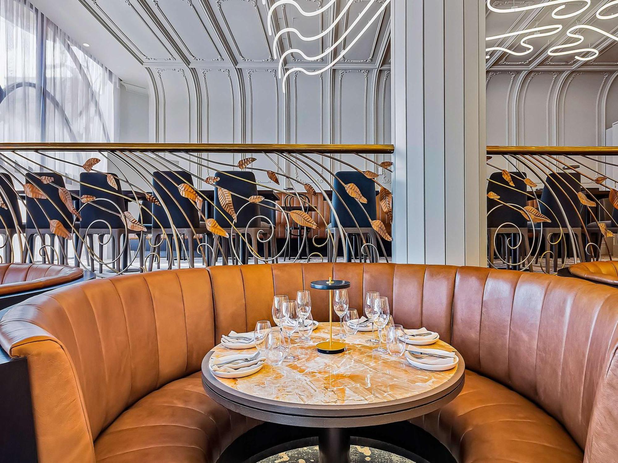 เดอะเพลย์ฟอร์ด แอดิเลด - เอ็มแกลเลอรี่ Hotel ภายนอก รูปภาพ Interior of the restaurant